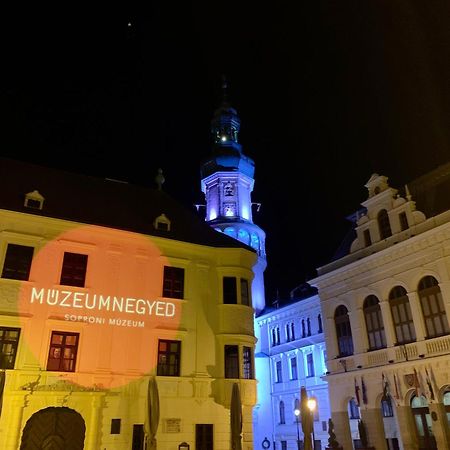 Sicomoro Casa Sopron Exterior photo